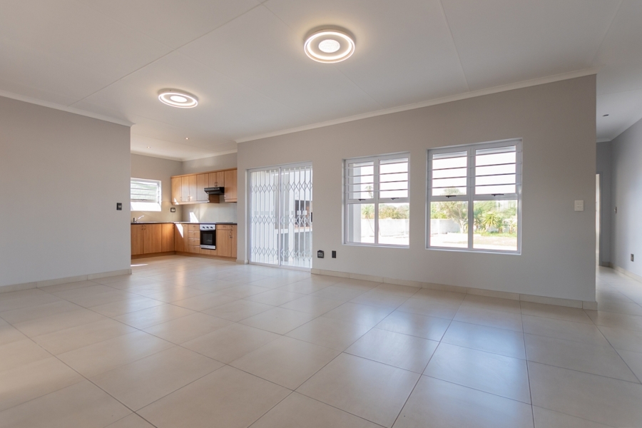 4 Bedroom Property for Sale in Country Club Western Cape